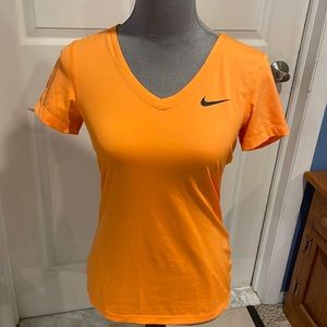 Women’s V-neck tee